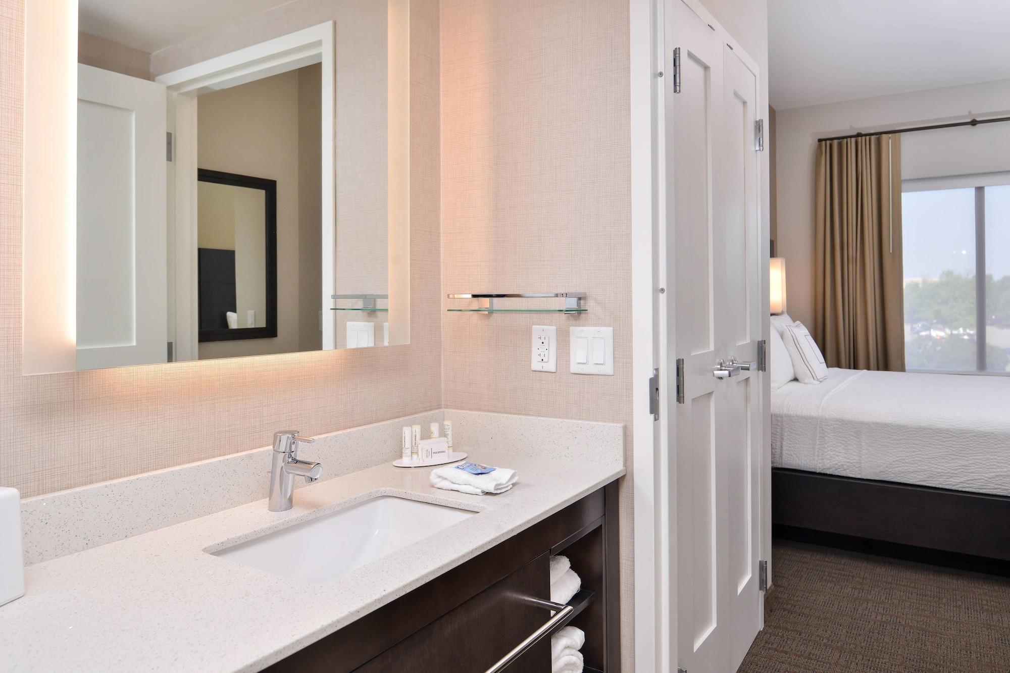 Residence Inn By Marriott Charlotte Northlake Dış mekan fotoğraf